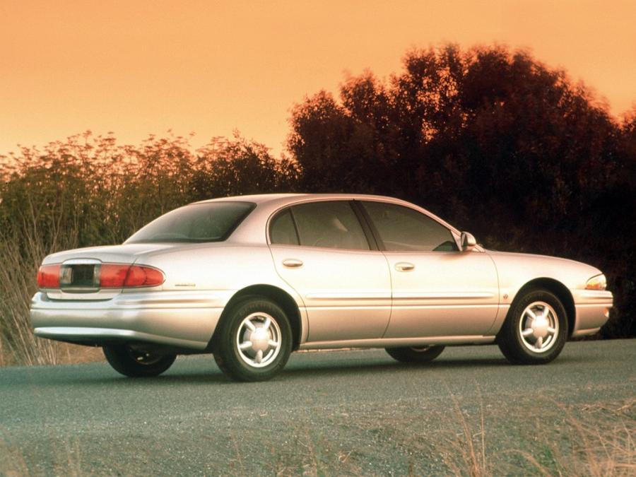 Buick LeSabre 2000 года  (фото 3 из 35)